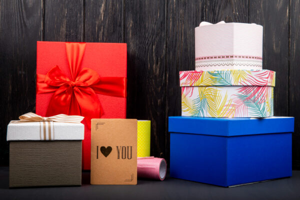 Master the Art of Corporate Gifting with Royale Collections